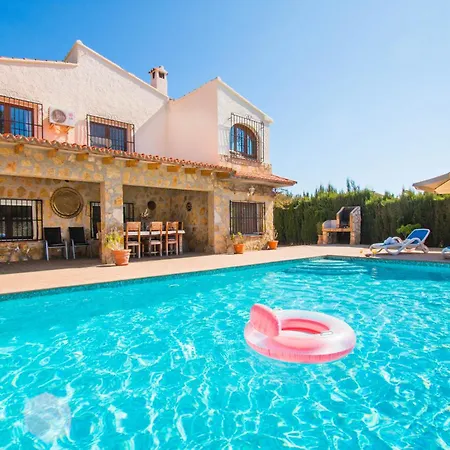 Villa Hugo 11 By Abahana